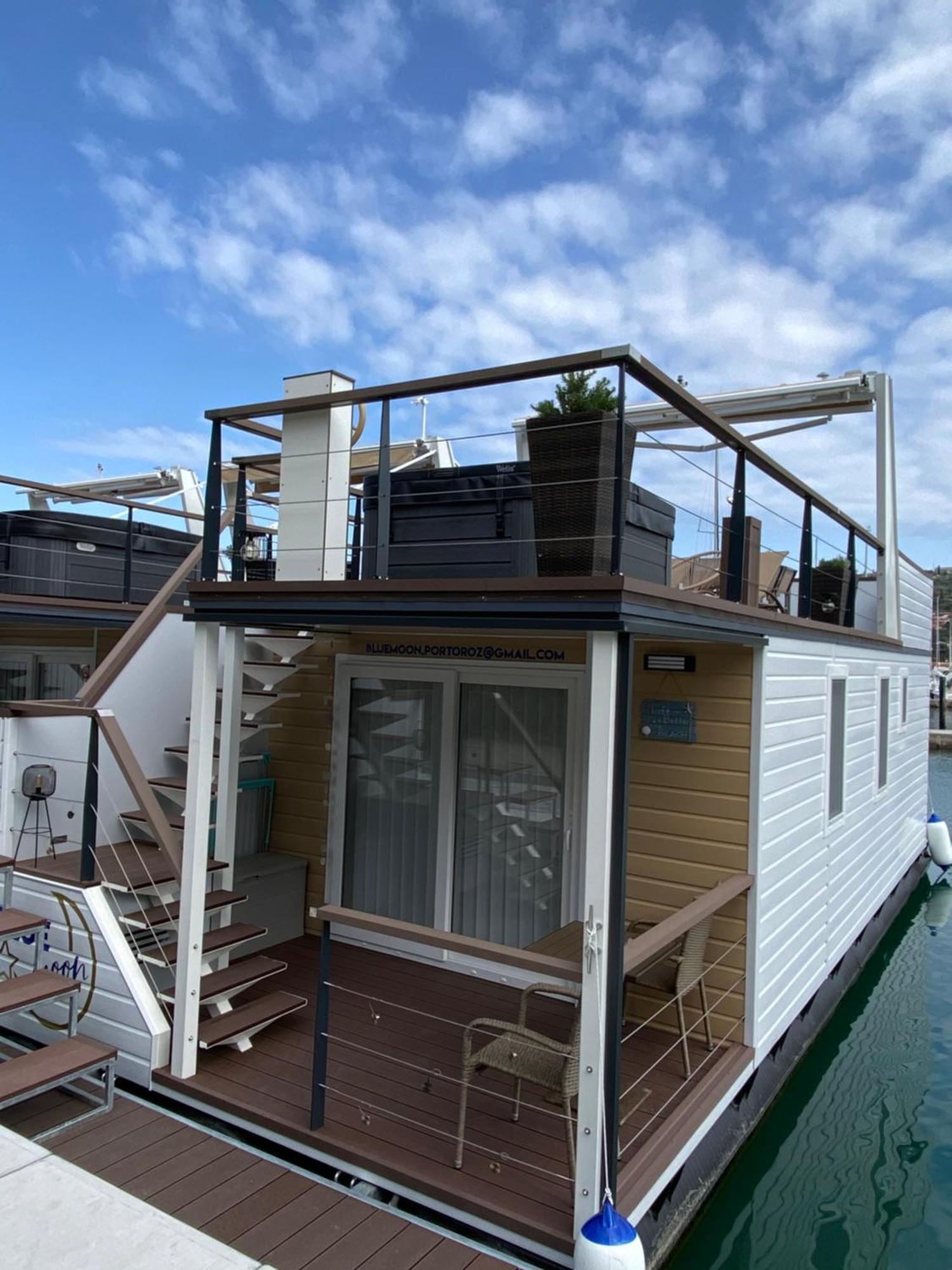 Floating House Blue Moon Villa Portoroz Exterior photo