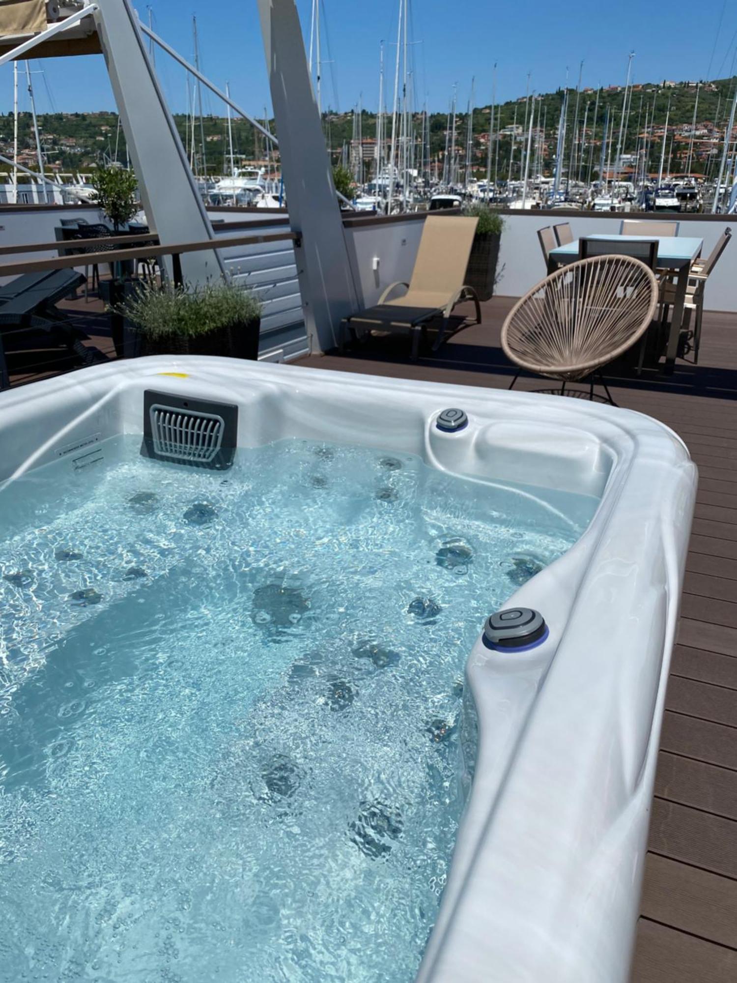 Floating House Blue Moon Villa Portoroz Room photo