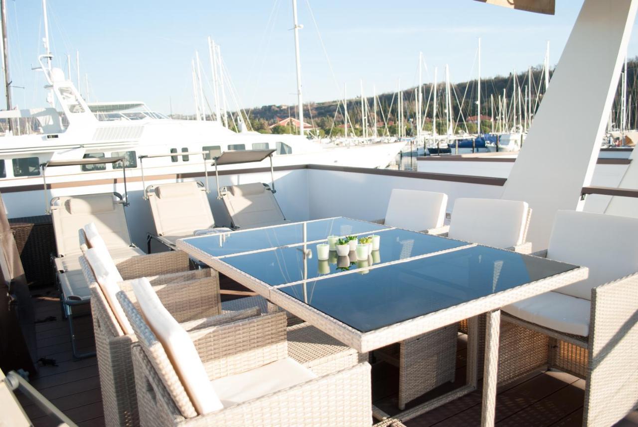 Floating House Blue Moon Villa Portoroz Exterior photo